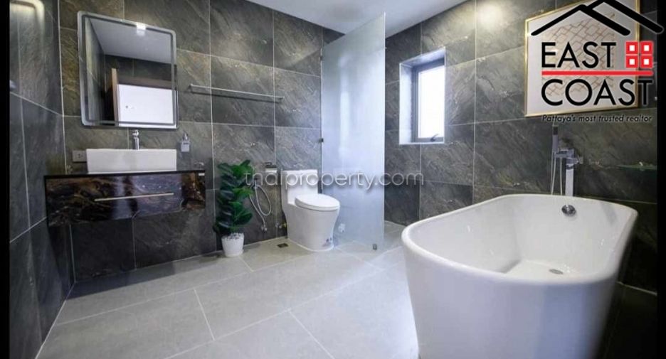 Casa en venta de 7 habitaciones en Bang Lamung, Chonburi