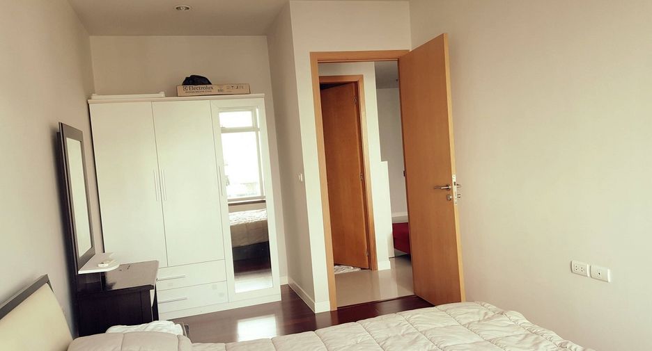 For sale 1 bed condo in Watthana, Bangkok