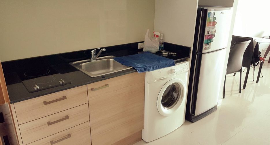 For sale 1 bed condo in Watthana, Bangkok