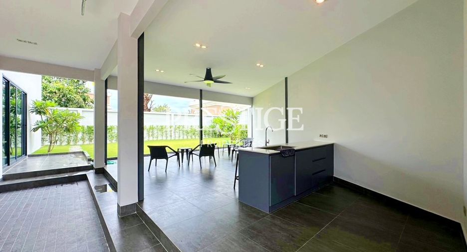 For sale 3 bedrooms house in Bang Lamung, Chonburi