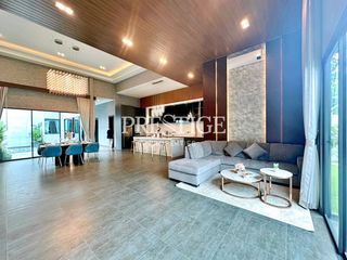 For sale 3 bedrooms house in Bang Lamung, Chonburi
