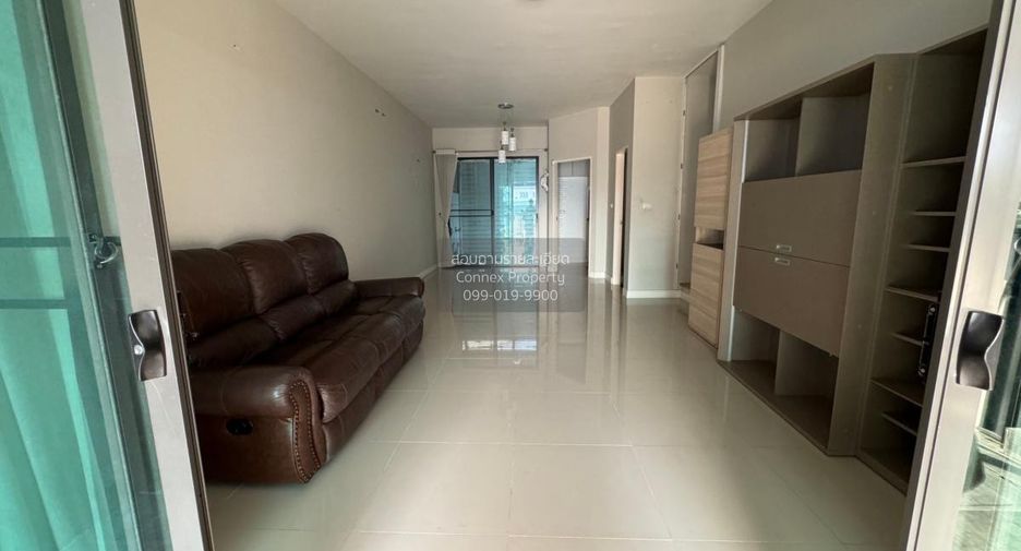 For sale 3 ベッドルーム townhouse in Taling Chan, Bangkok