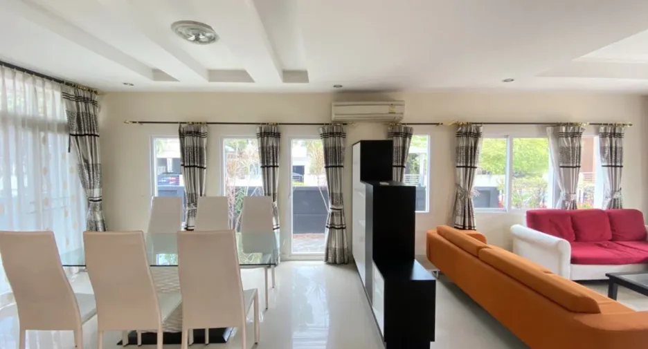For sale 3 bed house in Si Racha, Chonburi