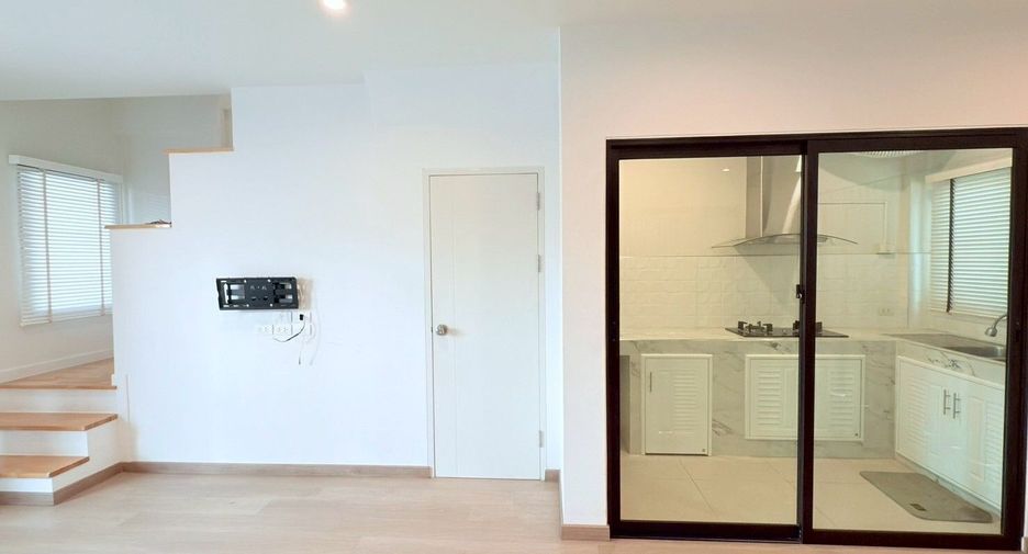 For sale 3 bed house in Si Racha, Chonburi