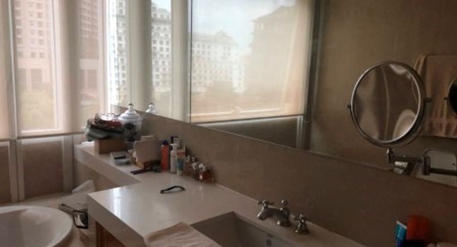 For sale 2 bedrooms condo in Pathum Wan, Bangkok
