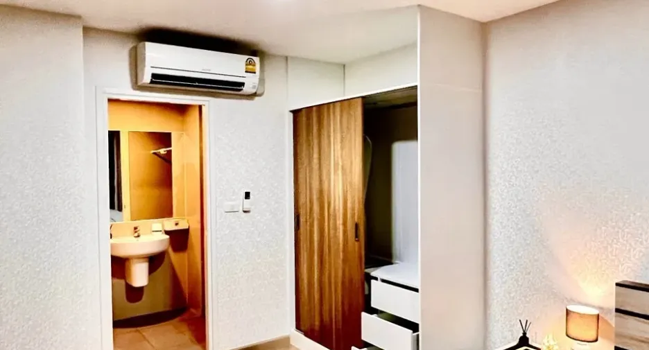 For sale 2 Beds condo in Bang Khun Thian, Bangkok