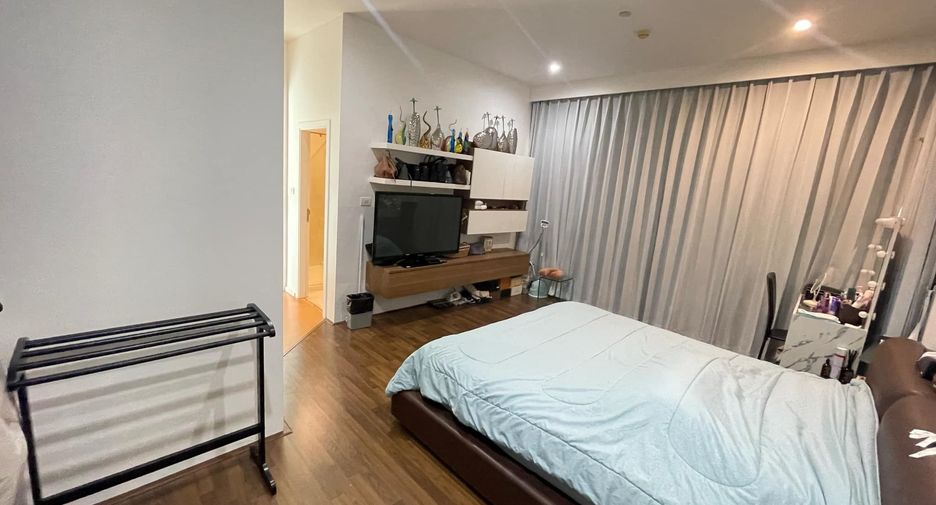 For sale 3 Beds condo in Chatuchak, Bangkok