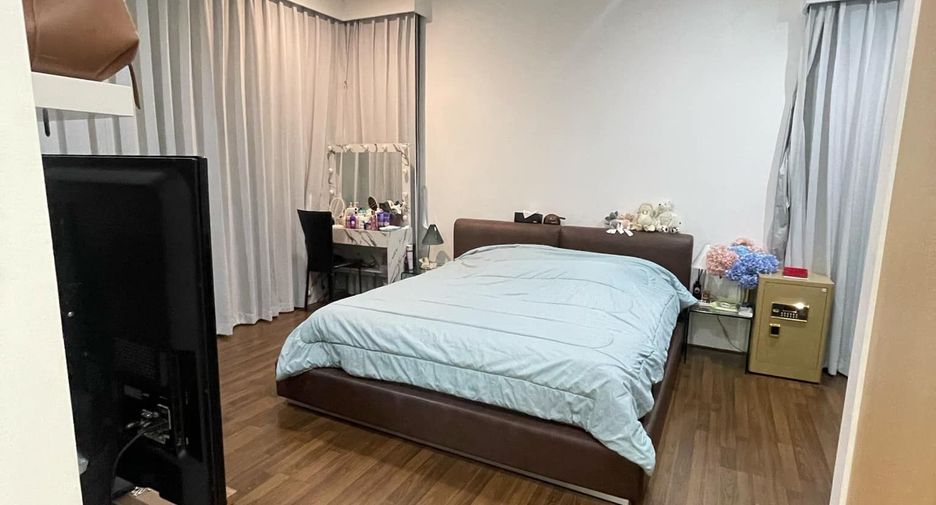 For sale 3 Beds condo in Chatuchak, Bangkok