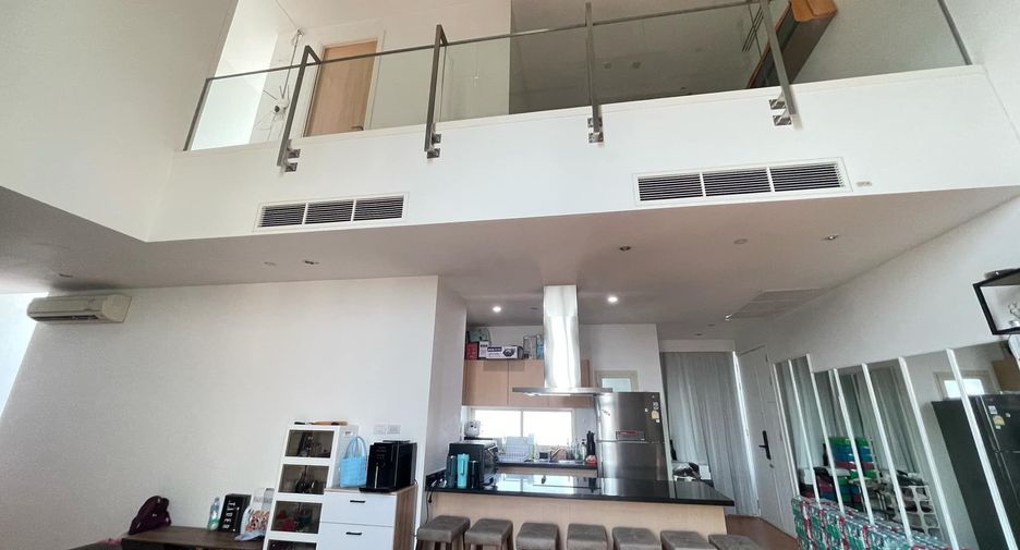 For sale 3 Beds condo in Chatuchak, Bangkok