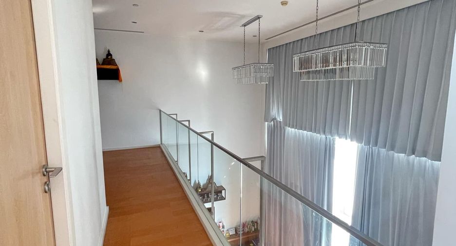 For sale 3 Beds condo in Chatuchak, Bangkok