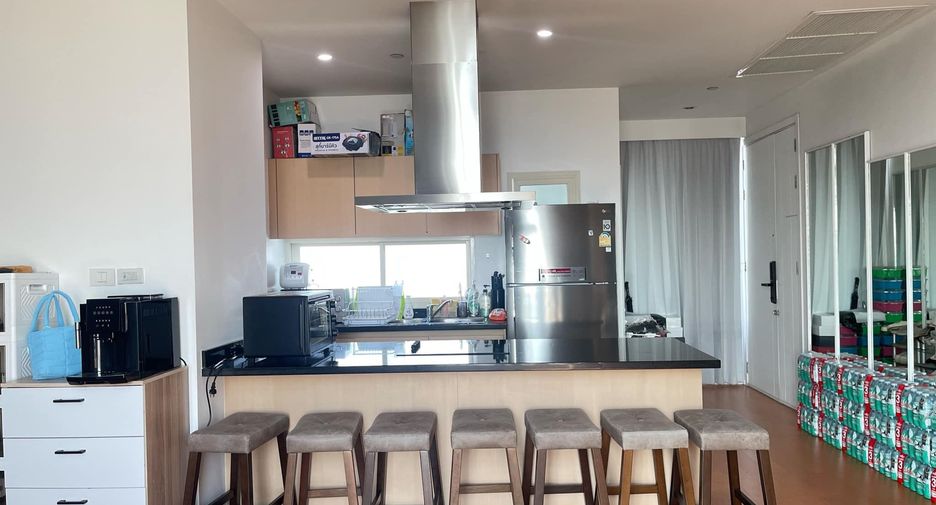 For sale 3 Beds condo in Chatuchak, Bangkok
