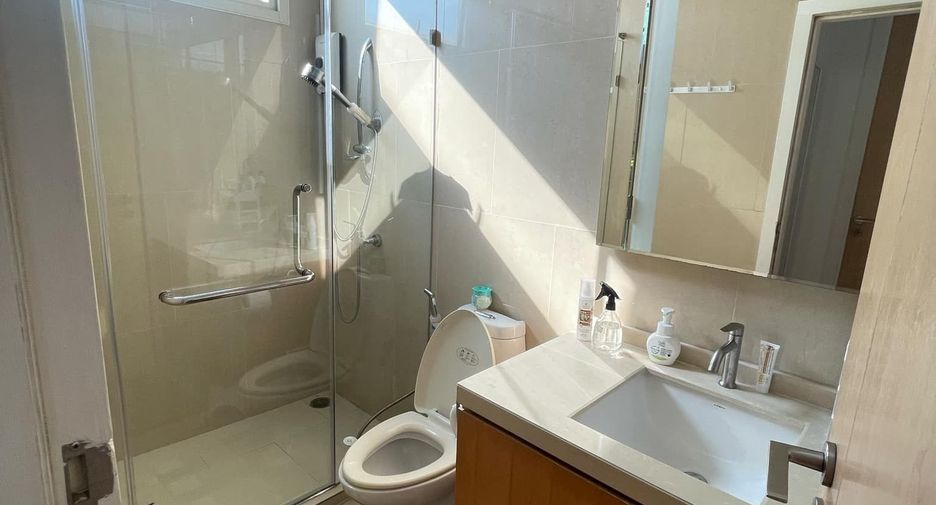 For sale 3 Beds condo in Chatuchak, Bangkok