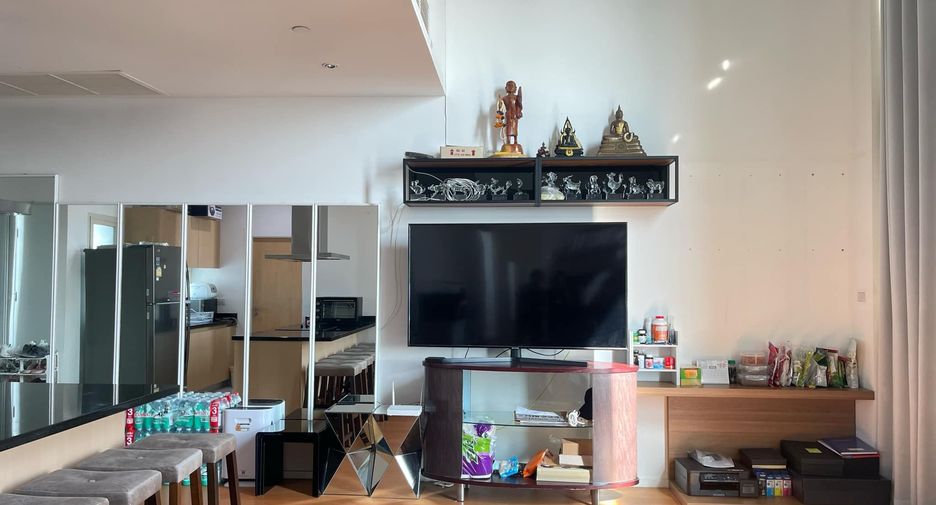For sale 3 Beds condo in Chatuchak, Bangkok