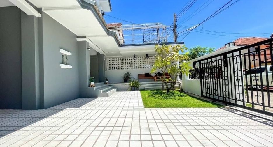 For sale 3 bed house in Si Racha, Chonburi