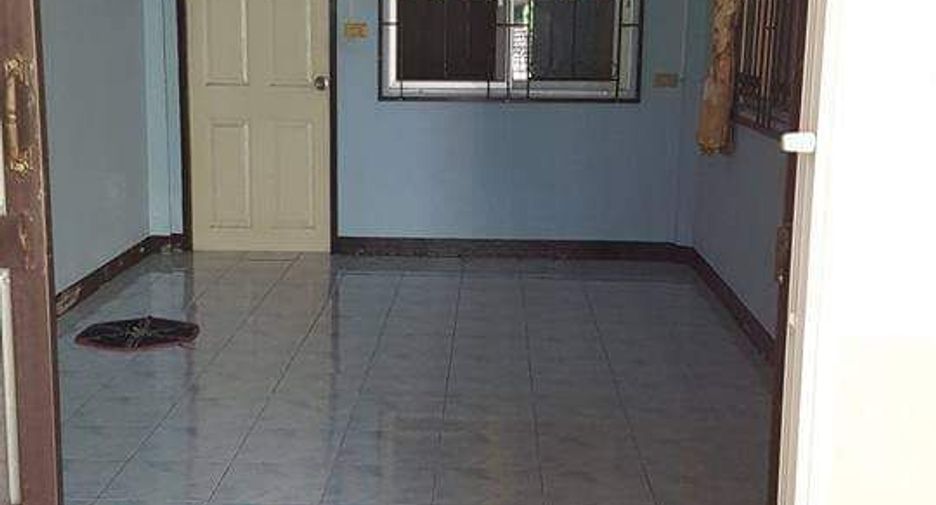 For sale 2 bed townhouse in Si Racha, Chonburi