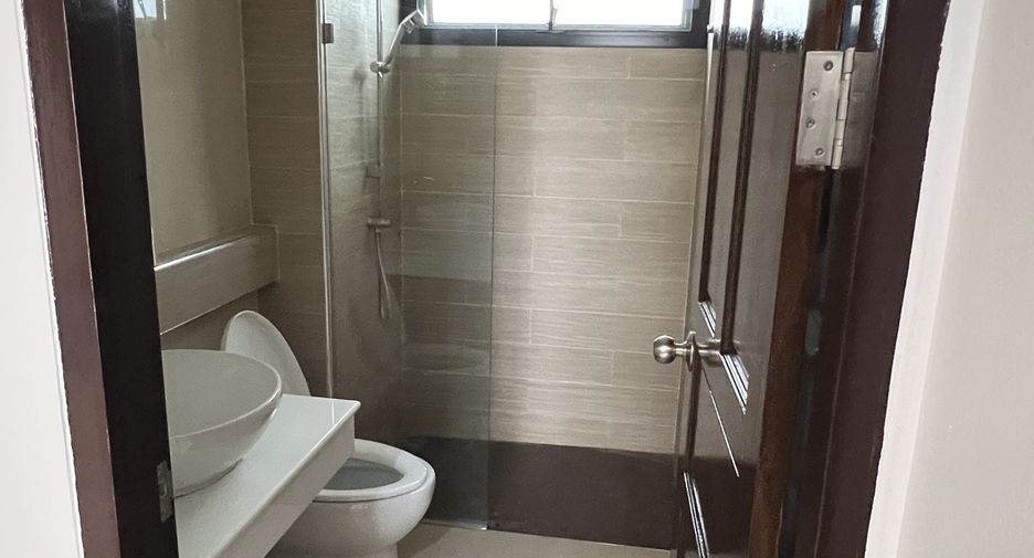 For sale 3 bed house in Si Racha, Chonburi