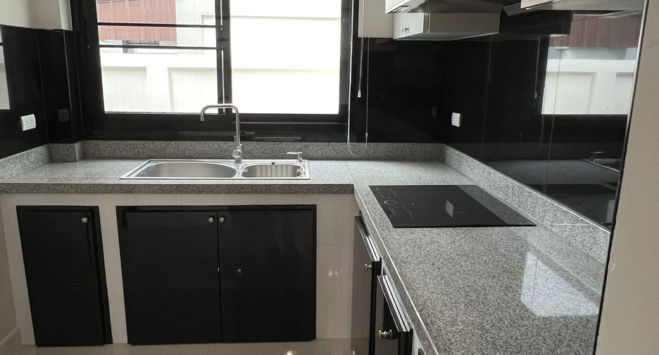 For rent 3 bed house in Si Racha, Chonburi