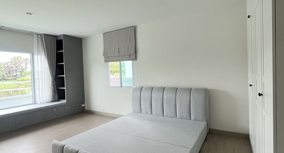 For sale 4 Beds house in Ban Chang, Rayong