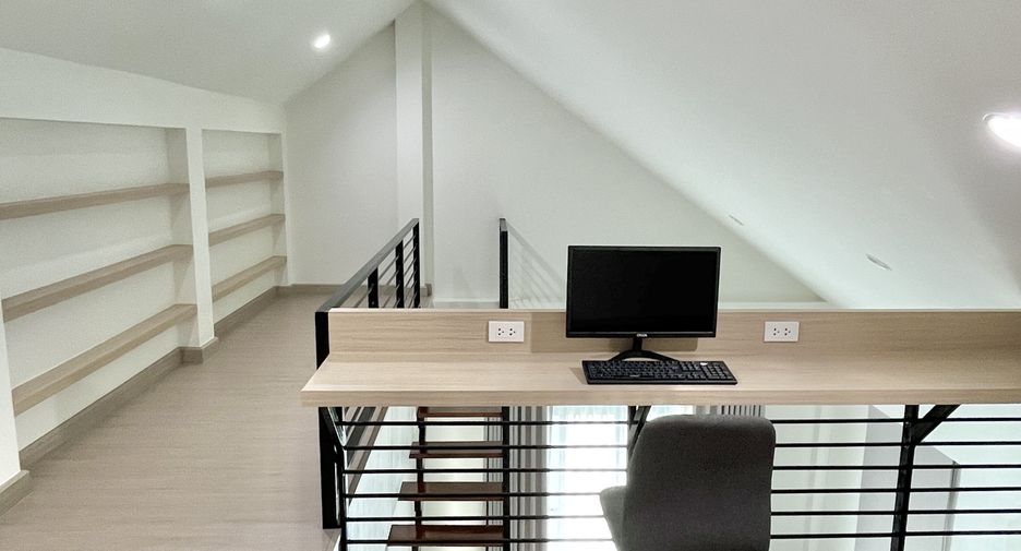 For sale 4 Beds house in Ban Chang, Rayong