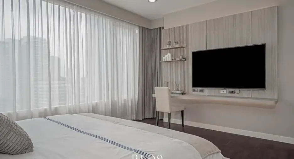 For rent and for sale 3 bedrooms condo in Watthana, Bangkok