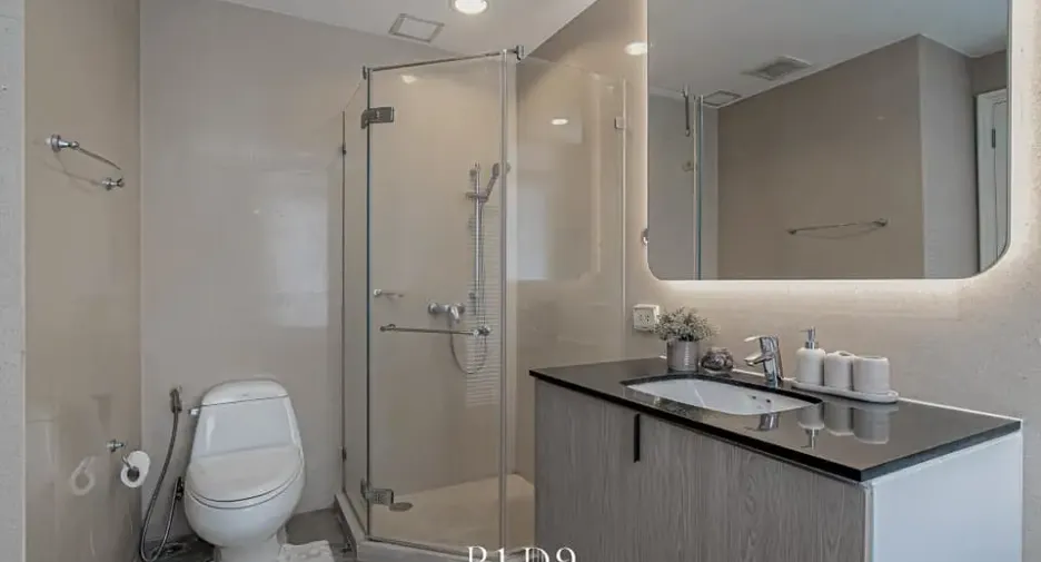 For rent and for sale 3 bedrooms condo in Watthana, Bangkok