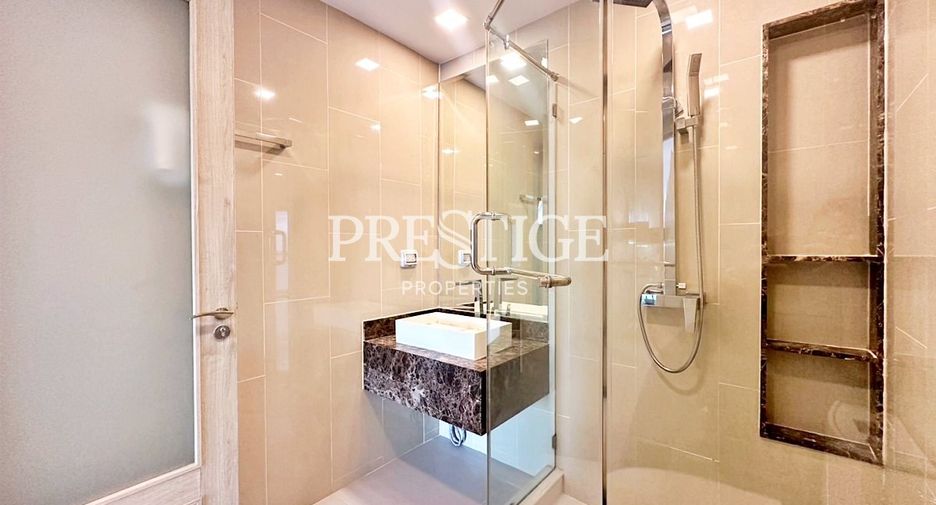 For sale 2 bedrooms condo in Pratumnak, Pattaya