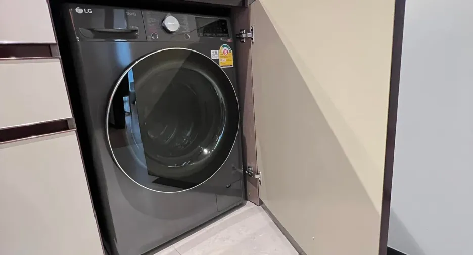 For rent 2 bed condo in Watthana, Bangkok