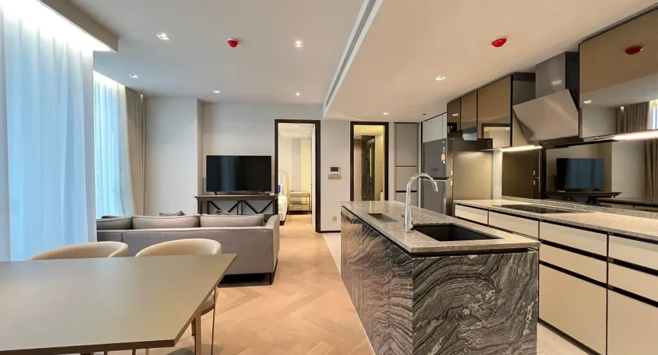 For rent 2 bed condo in Watthana, Bangkok