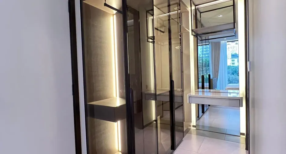 For rent 2 bed condo in Watthana, Bangkok