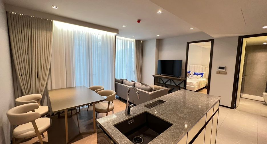 For rent 2 bed condo in Watthana, Bangkok