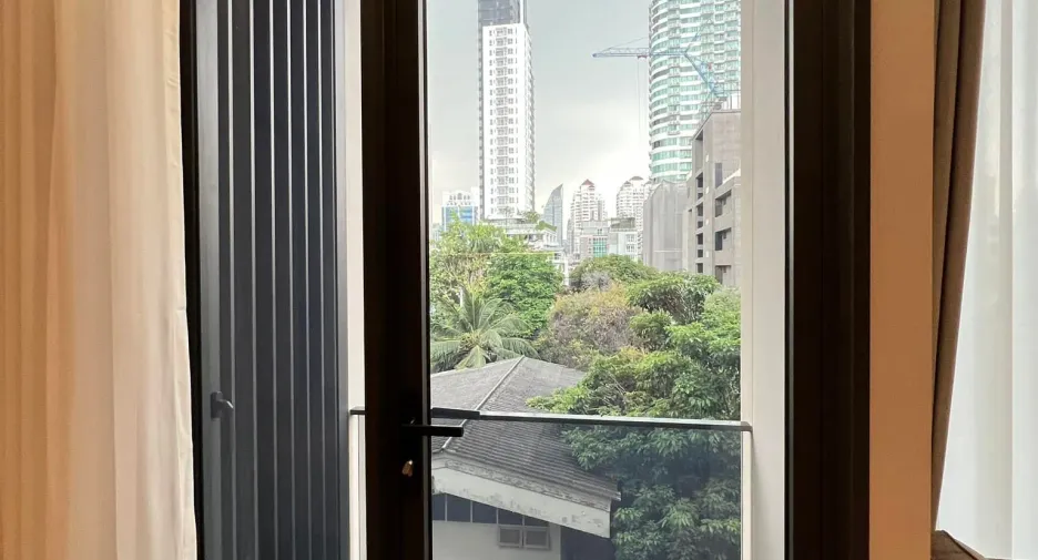 For rent 2 bed condo in Watthana, Bangkok