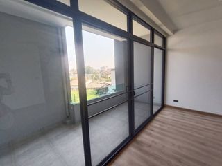 For rent 3 bed retail Space in Mueang Chiang Mai, Chiang Mai