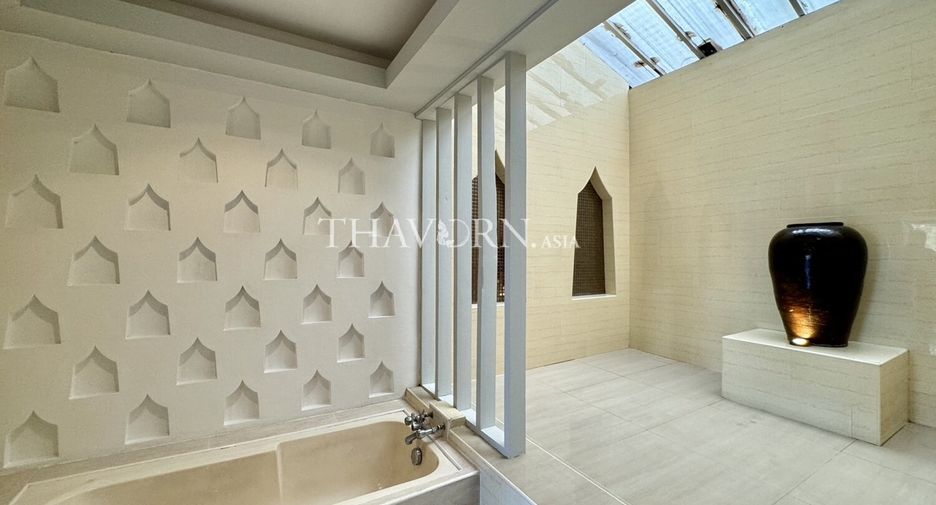 For sale 8 bedrooms house in Bang Lamung, Chonburi