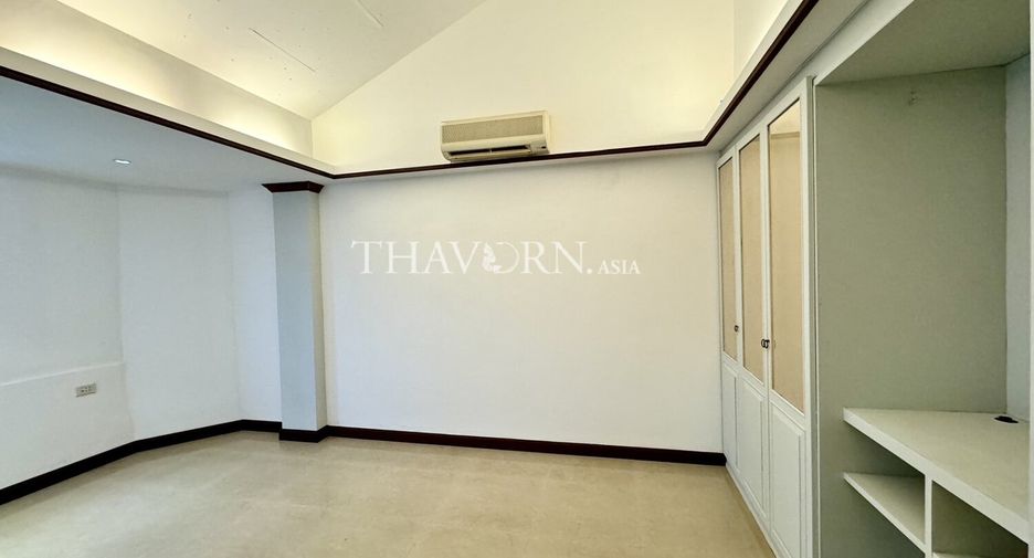 For sale 8 bedrooms house in Bang Lamung, Chonburi