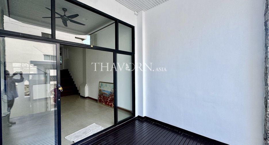 For sale 8 bedrooms house in Bang Lamung, Chonburi