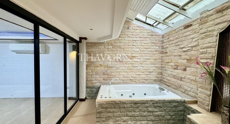 For sale 8 bedrooms house in Bang Lamung, Chonburi