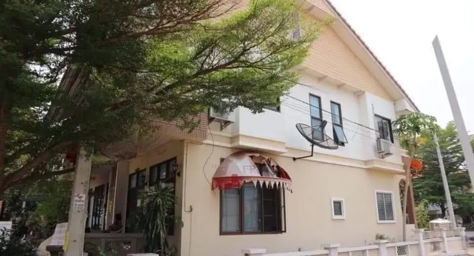 For sale 2 Beds retail Space in Hang Dong, Chiang Mai
