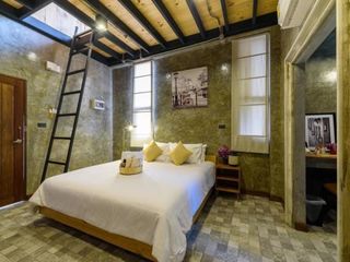 For sale 7 bed hotel in Mueang Chiang Mai, Chiang Mai