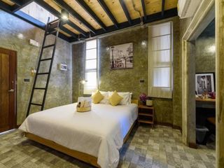 For sale 7 bed hotel in Mueang Chiang Mai, Chiang Mai