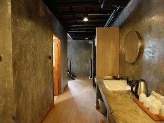 For sale 7 bed hotel in Mueang Chiang Mai, Chiang Mai