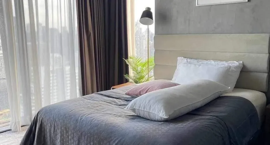 For rent 4 Beds condo in Watthana, Bangkok