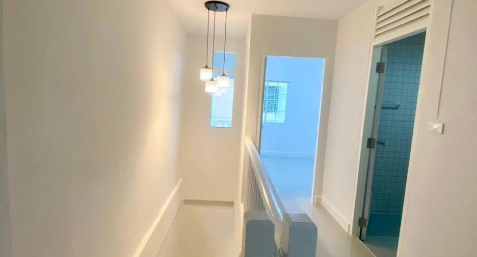 For sale 3 Beds townhouse in Sai Noi, Nonthaburi
