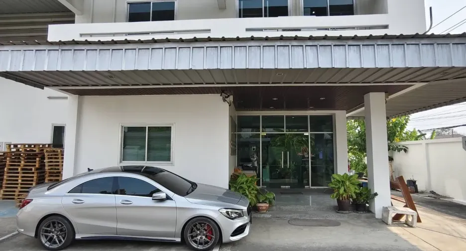 For rent warehouse in Bang Khen, Bangkok
