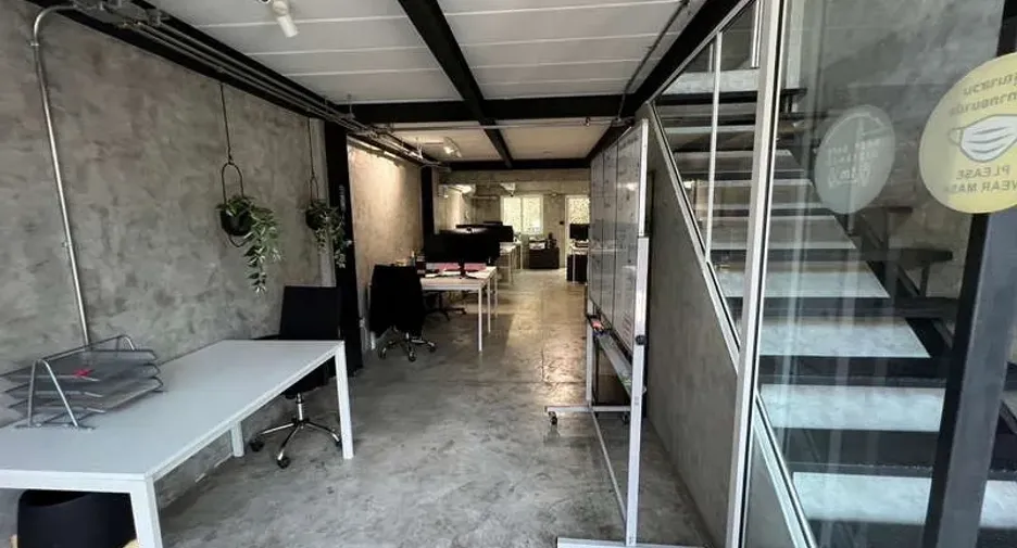 For sale retail Space in Suan Luang, Bangkok