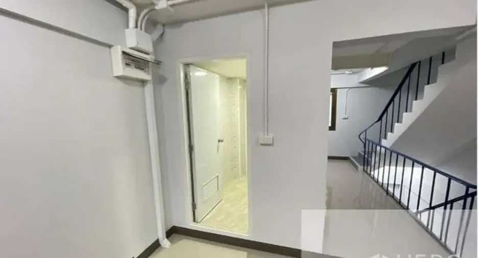 For sale retail Space in Suan Luang, Bangkok