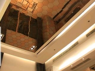 出租 和 出售 4 卧室 公寓 在 Watthana, 曼谷