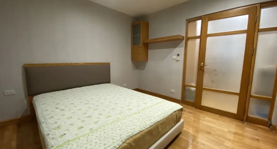 For sale 2 Beds condo in Watthana, Bangkok
