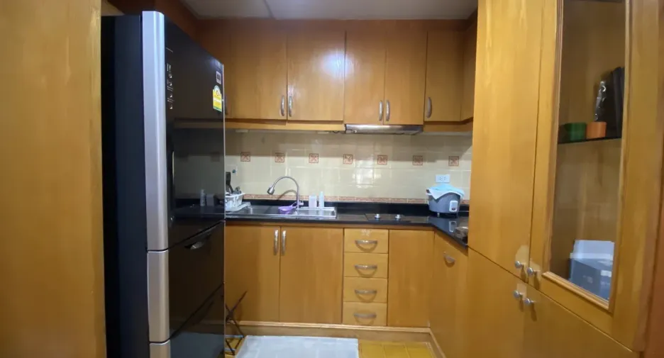 For sale 2 Beds condo in Watthana, Bangkok