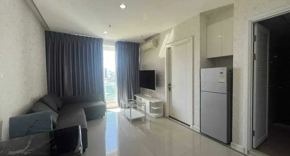 For rent studio condo in Huai Khwang, Bangkok
