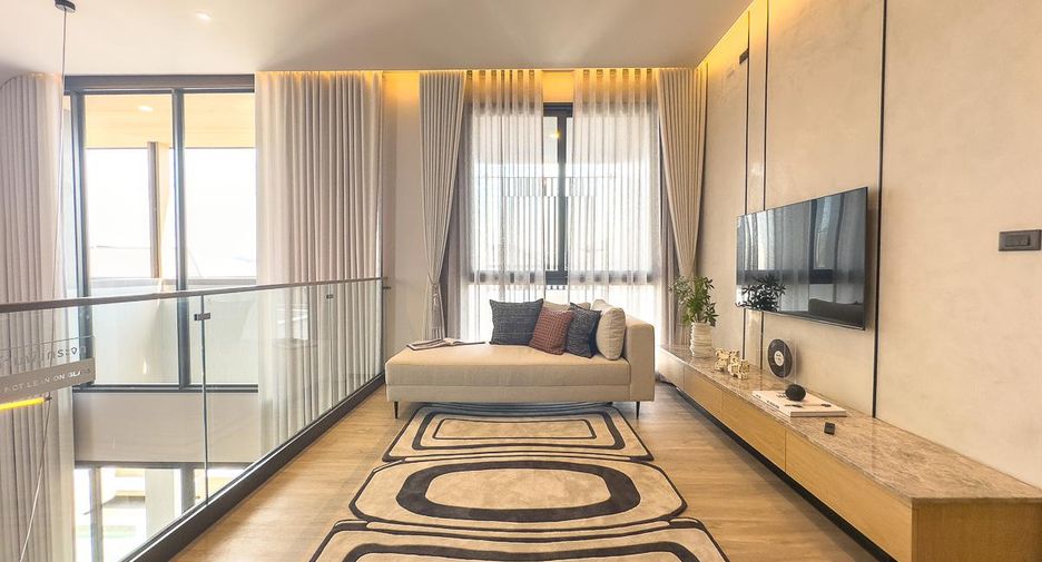 For sale 4 bedrooms villa in Bang Lamung, Chonburi